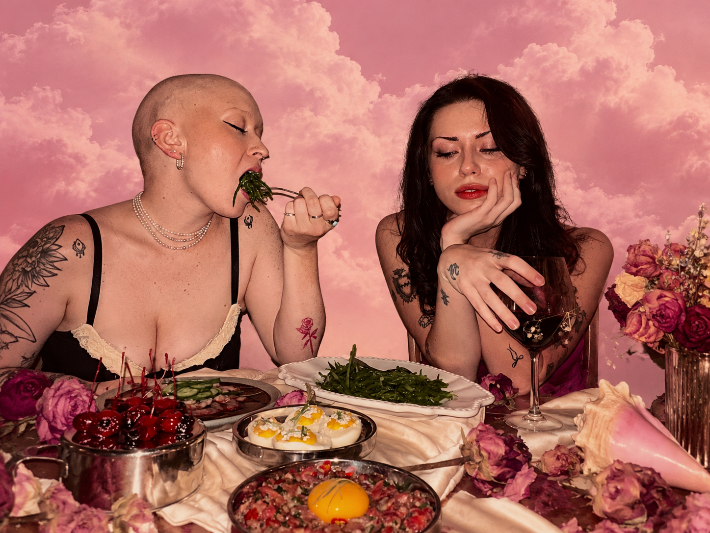 Dining Deviously hosts at a dreamy dinner party